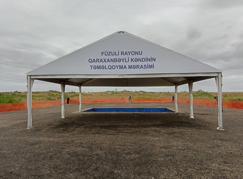 Qaraxanbəyli kəndinin layihələndirilən ərazisinin ümumi sahəsi 316 hektardır