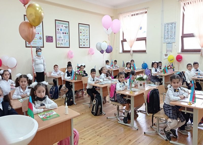 Yeni tədris ilində ilk dərs "Konstitusiya və Suverenlik İli"nə həsr olunacaq