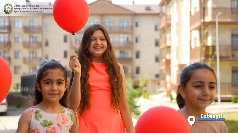 Azad olunmuş rayonlarda fləşmob hazırlanıb -