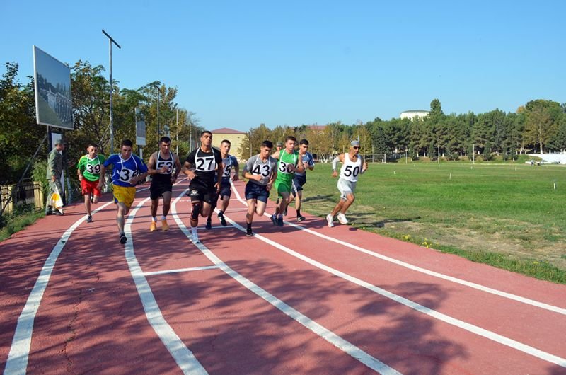 Azərbaycan Ordusunda atletika yarışları keçirilib -