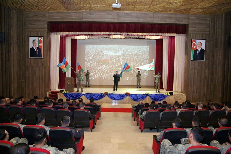 Azərbaycan Ordusunda Müstəqilliyin Bərpası Günü qeyd olunub -