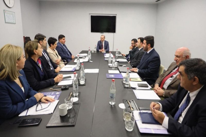 Azərbaycan və Ermənistan vətəndaş cəmiyyəti nümayəndələri İrəvanda görüşüb