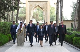 Beynəlxalq Parlament Konfransının iştirakçıları Fəxri xiyabanı və Şəhidlər xiyabanını ziyarət ediblər -