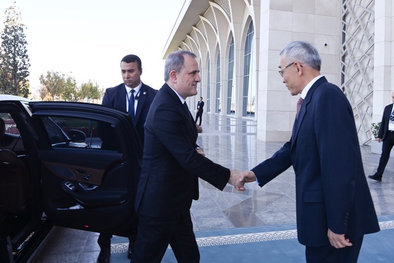 Ceyhun Bayramov YUNESKO Baş Konfransının 43-cü sessiyasının açılış mərasimində iştirak edir -