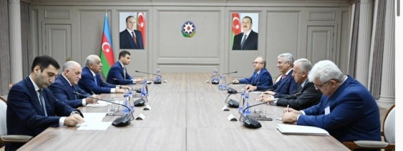 Əli Əsədov İstanbul Sənaye Palatası İdarə Heyətinin sədri ilə görüşüb