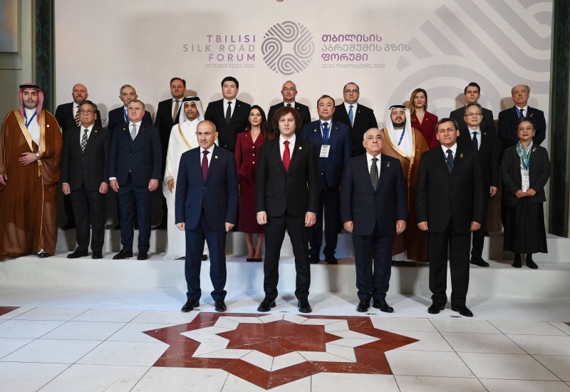 Əli Əsədov V Tbilisi İpək Yolu Forumunun açılış sessiyasında iştirak edir -