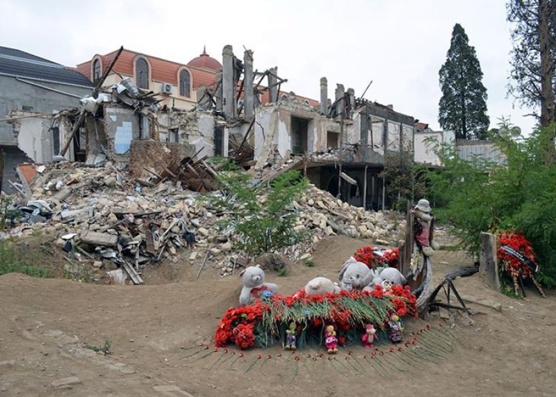 Ermənilərin Gəncədə törətdiyi ilk terrordan 5 il ötür