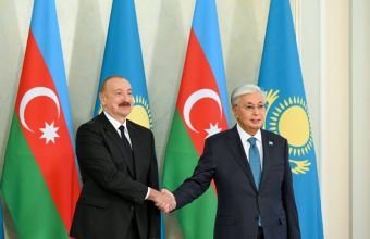 İlham Əliyev Qazaxıstan Prezidentini Azərbaycana səfərə dəvət edib