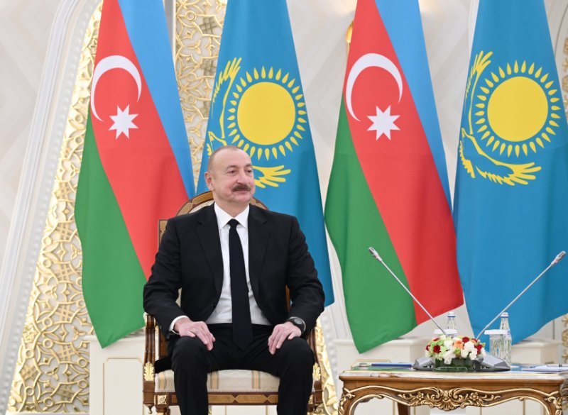 İlham Əliyev: Qazaxıstanın potensialının möhkəmləndirilməsinə yönəlmiş kursunuzu tam dəstəkləyirik