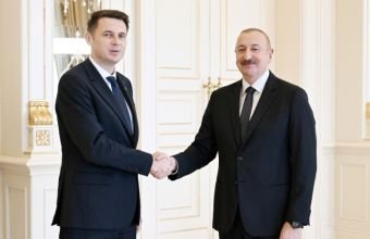 İlham Əliyev Rumıniya Parlamenti Senatının sədrini qəbul edib -