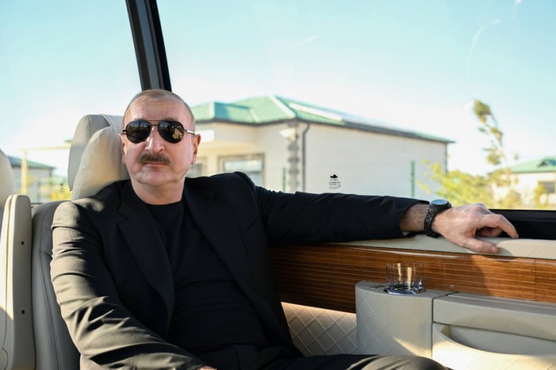 İlham Əliyev Zəngilanın Ağalı kəndinin 2-ci mərhələsinin və Məmmədbəyli kəndinin açılışlarında iştirak edib