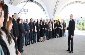 İlham Əliyev Zəngilanın Məmmədbəyli və Ağalı kəndlərinin sakinlərinə mənzillərin açarlarını təqdim edib -