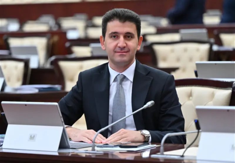 Milli Məclisin deputatı: Kaş Bakı da Naxçıvan kimi olardı, adamın gedib Naxçıvanda yaşamağı gəlir