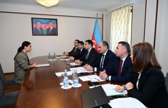 Mədəniyyət naziri Naxçıvan şəhərində vətəndaşların müraciətlərini dinləyib
