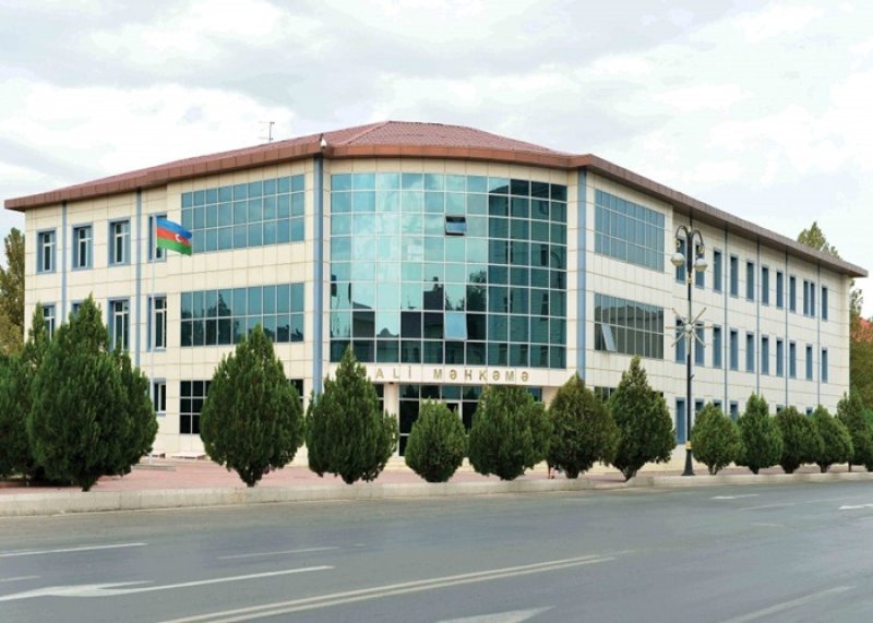 Naxçıvan Ali Məhkəməsinin hakimi vəzifəsindən azad olunur?