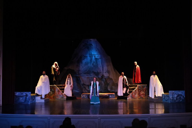 Naxçıvan Dövlət Milli Dram Teatrında Hüseyn Cavidin “Ana” əsərinin ictimai baxışı keçirilib -