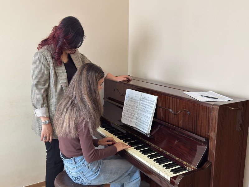 Naxçıvanda musiqi rəhbəri vəzifəsinə müsahibə keçirilib -