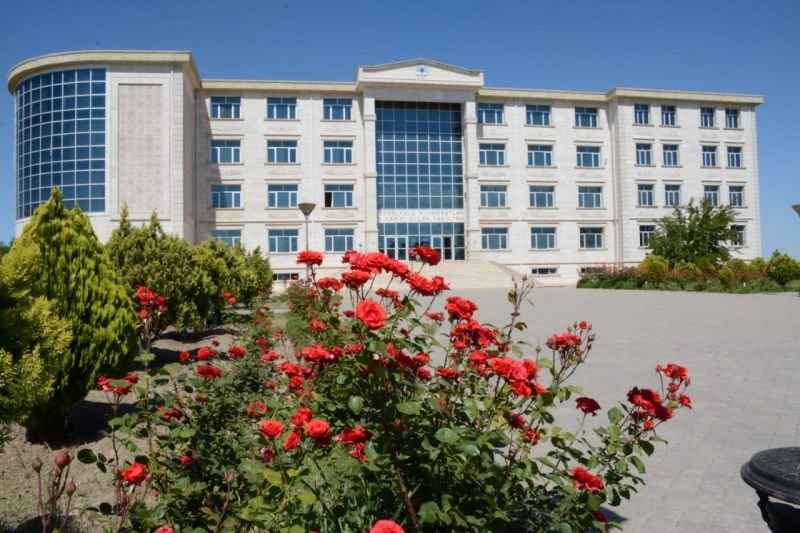 NDU-da yeni tədris ilində 50 əcnəbi alim dərs deyəcək -