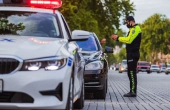 Polisin spirtli içki ilə bağlı tibbi müayinə tələbindən imtina etməyin məsuliyyəti varmı? -