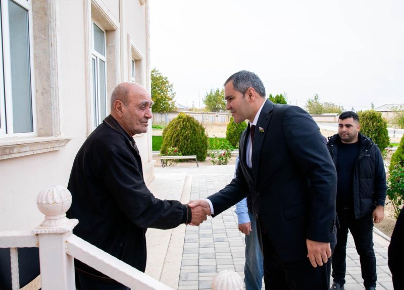 Qəzənfər Abdullayev Culfa rayon Kırna kənd sakinləri ilə görüşüb -