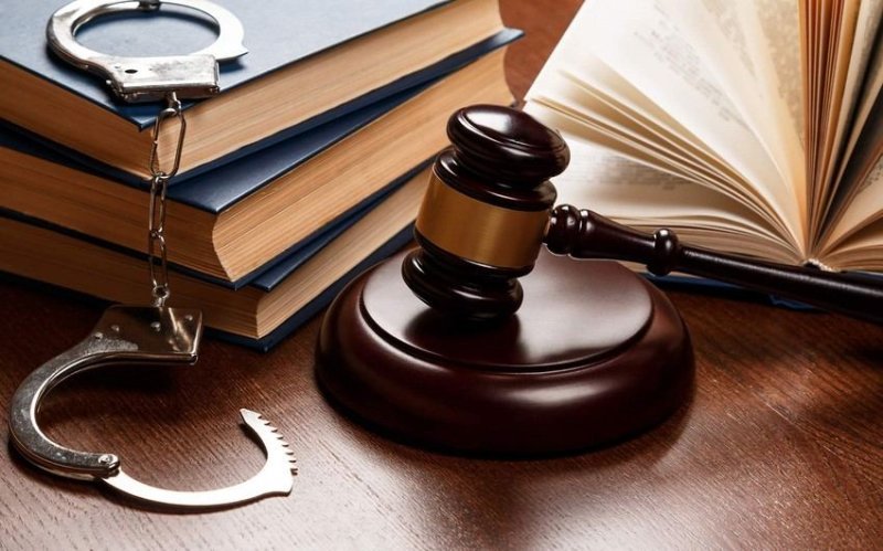 Yetkinlik yaşına çatmamış şahidin dindirilməsi hansı qaydada həyata keçirilir? -