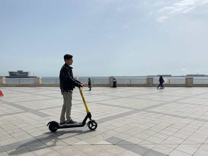 Yol polisi skuter istifadəçilərinə müraciət etdi