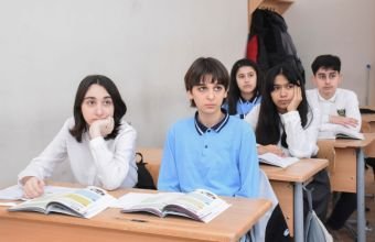 Azərbaycan məktəblərində tədris dili üzrə statistika açıqlanıb