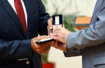 Azərbaycanda fəxri adlara görə 4 mindən çox şəxsə təqaüd verilir