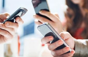 Azərbaycanda mobil cihazların bazar payı son 4 ayda 40 % azalıb