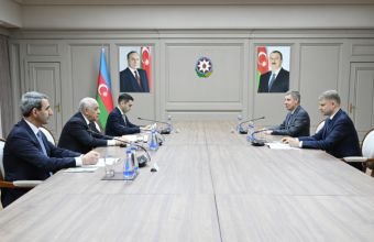 Əli Əsədov Oleq Belozyorov ilə görüşüb