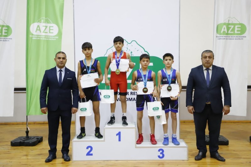 Güləşçilər arasında muxtar respublika birincililəri məlum olub -