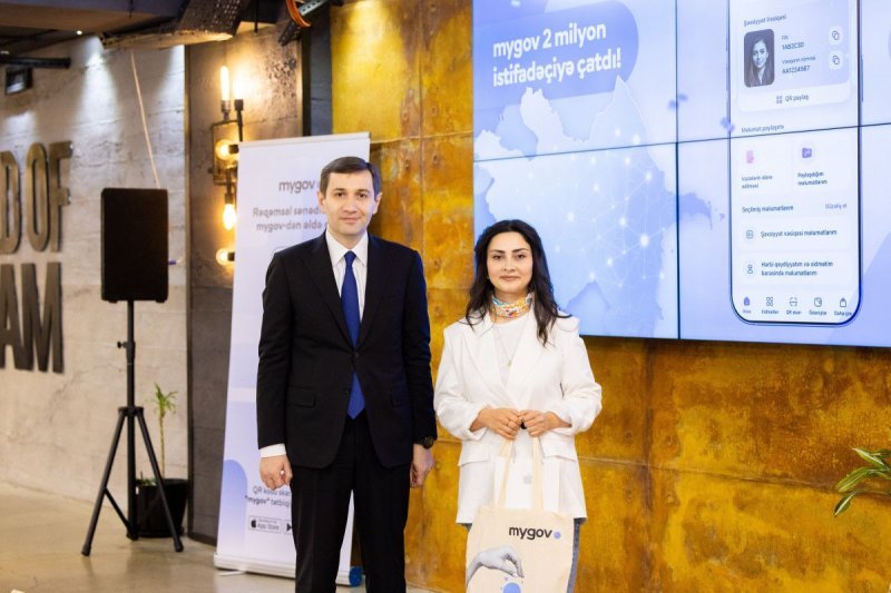 “myGov” platformasının 2 milyonuncu  istifadəçisi olan naxçıvanlı gənc  mükafatlandırıldı