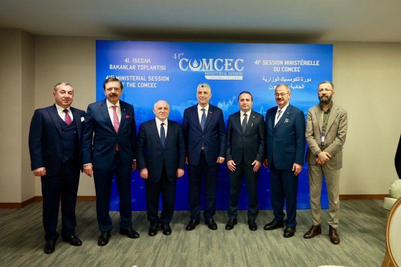 Vüqar Abbasov İstanbulda keçirilən COMCEC Zirvəsində iştirak edir -
