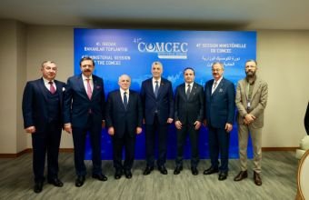 Vüqar Abbasov İstanbulda keçirilən COMCEC Zirvəsində iştirak edir -