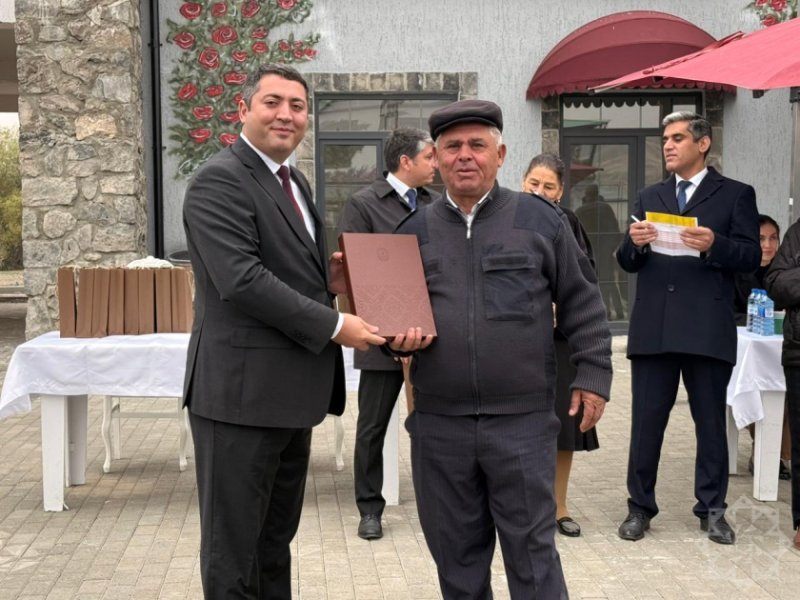 Zəngilanın Məmmədbəyli kəndində daha 30 ailəyə evlərin açarları təqdim olunub -