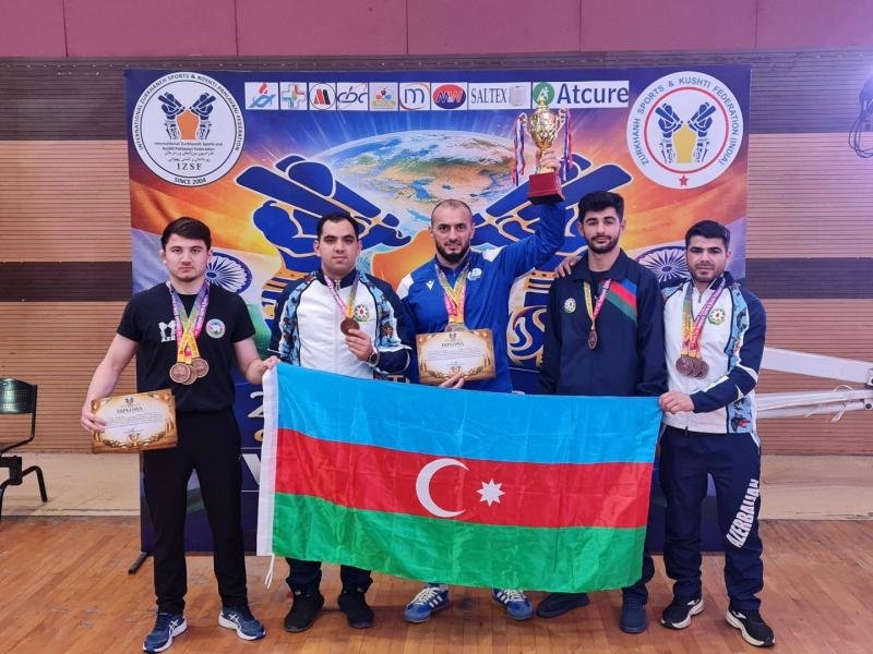 Azərbaycan güləşçiləri Dünya Kubokunda üçüncü yeri tutublar