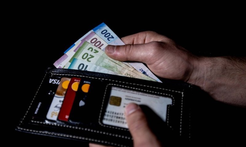Azərbaycanda orta aylıq əməkhaqqı 9 %-dən çox artıb