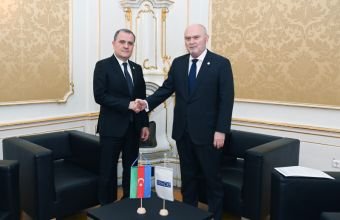 Ceyhun Bayramov Feridun Sinirlioğlu ilə görüşüb