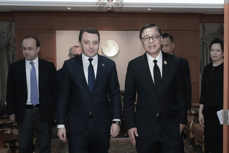 Elnur Məmmədov Sixasak Phuangketke ilə görüşüb