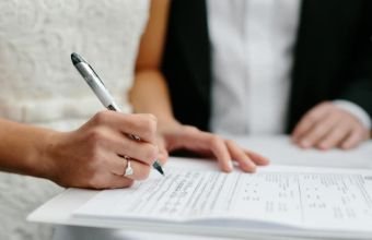 Ərin nikahın pozulmasını tələb etmək hüququ məhdudlaşdırıla bilərmi? -