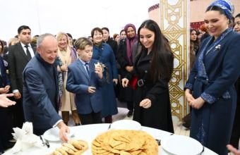 Leyla Əliyeva Türkmənistan milli mətbəxinə həsr olunan sərgidə iştirak edib