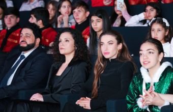 Leyla Əliyeva və Alena Əliyeva mükafatlandırma mərasimində iştirak ediblər