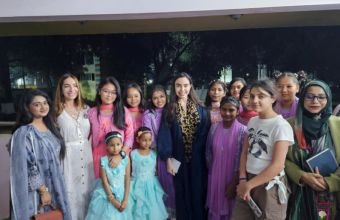 Leyla Əliyeva və Arzu Əliyeva Dəkkədə uşaq evini ziyarət ediblər