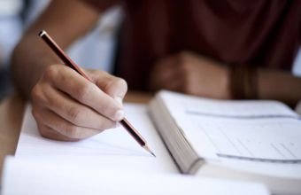 Məktəblilər üçün ingilis dili imtahanlarına qeydiyyat elan edilir