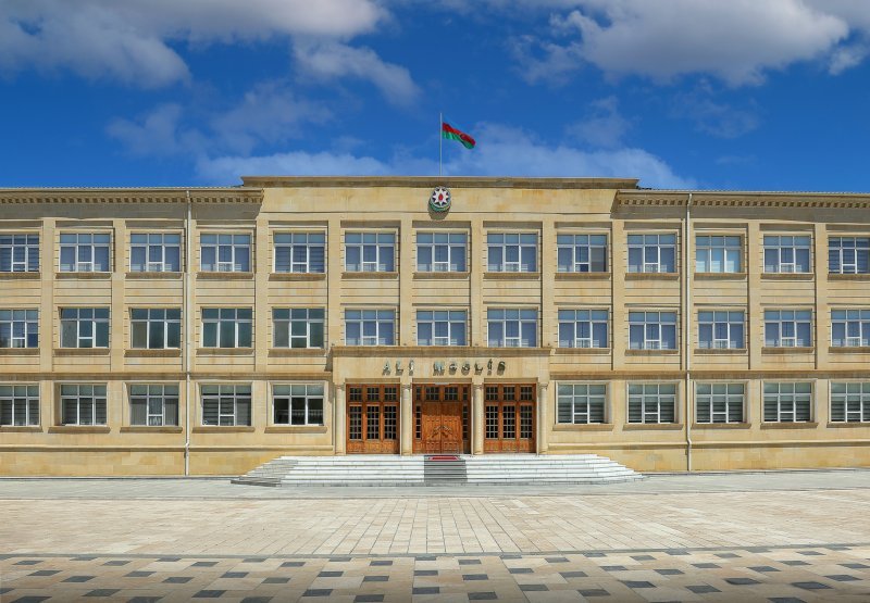 Naxçıvan Muxtar Respublikasının Vəkillər Kollegiyası haqqında Qanuna dəyişikliklər edilib