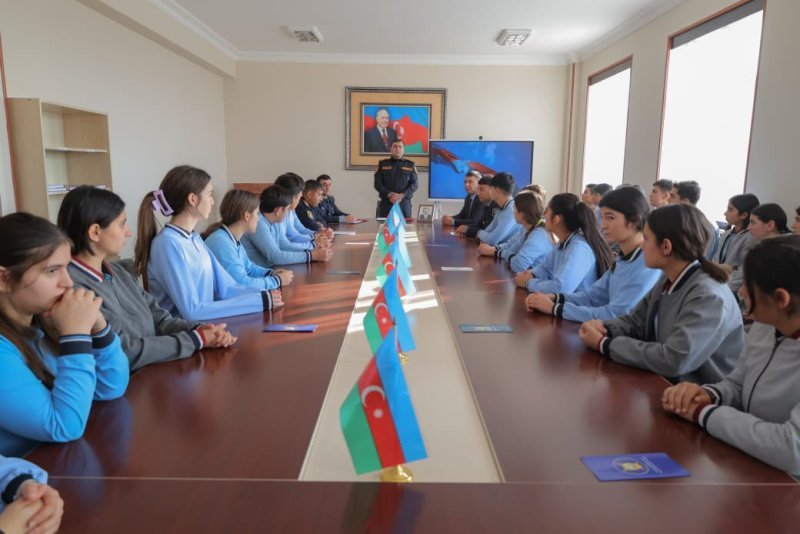 Naxçıvanda məktəblilərlə növbəti maarifləndirici tədbirlər keçirilib -