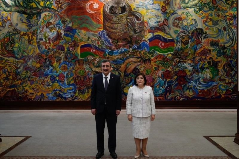 Sahibə Qafarova ilə Cevdet Yılmaz görüşüb