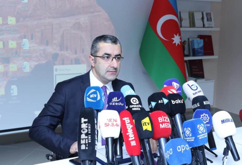 Tural Əhmədov: Peşə tanınması imtahanında "İbtidai sinif müəllimliyi" üzrə 83% namizəd uğursuz olub