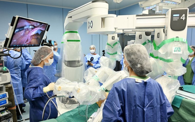 Azərbaycanda ilk dəfə robotik cərrahi əməliyyat uğurla icra olunub
