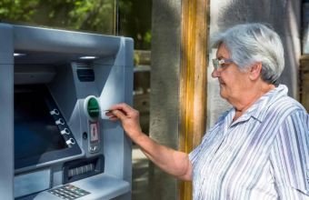 Azərbaycanda yaşı 100 və daha yuxarı olan pensiyaçıların sayı açıqlanıb